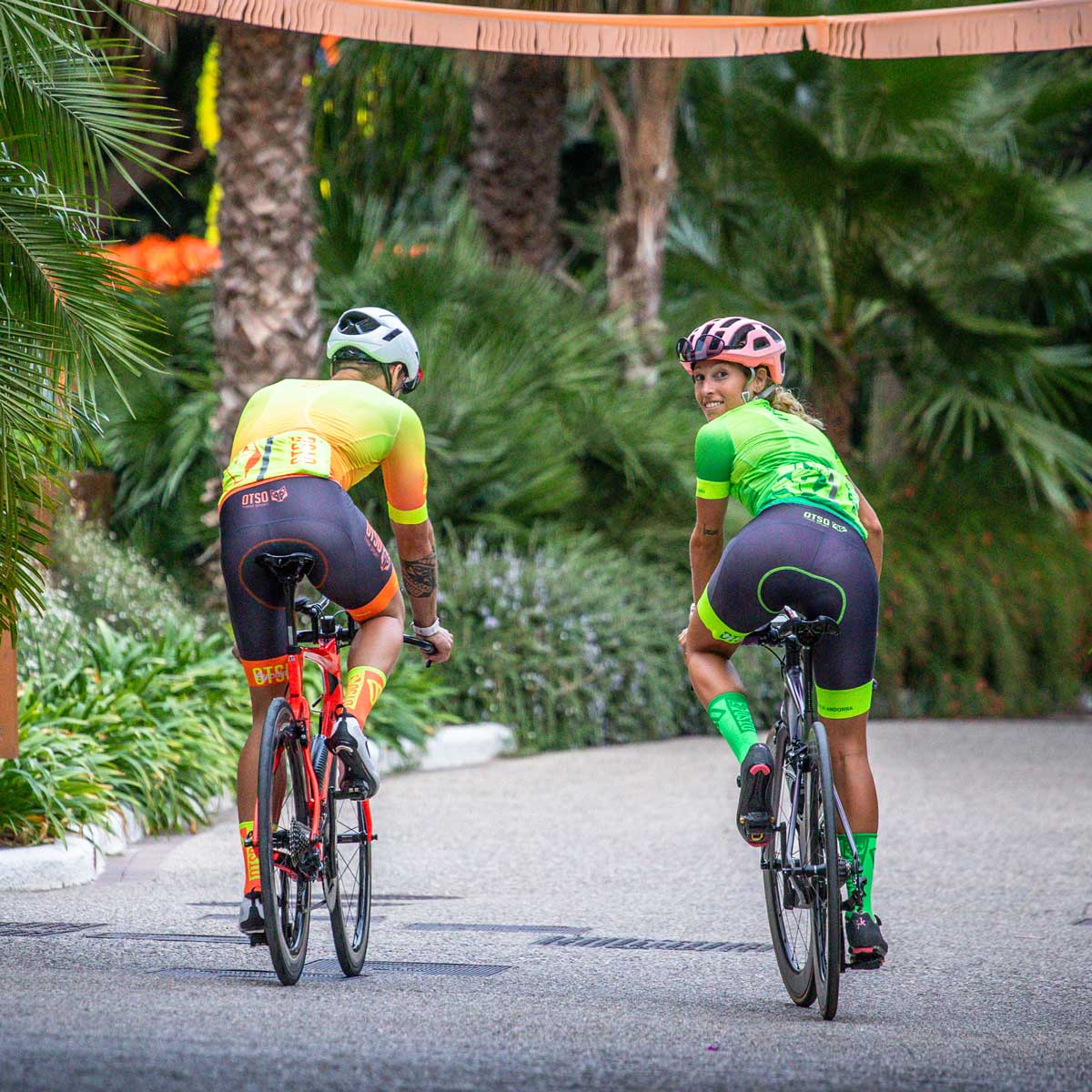 OTSO Cycling Socks High Cut Fluo Green