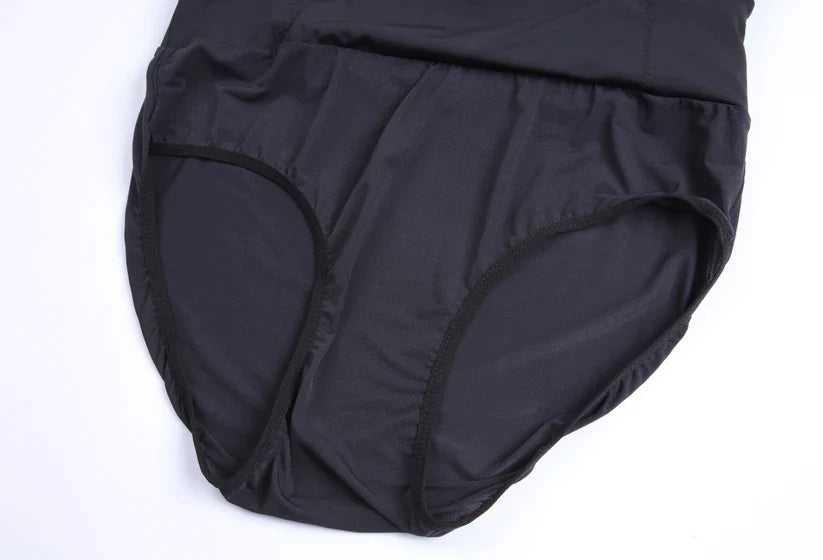 AKIV FLUX RD Multi-Pocket Running Shorts (Womens) - Triangle Inner Lining Version