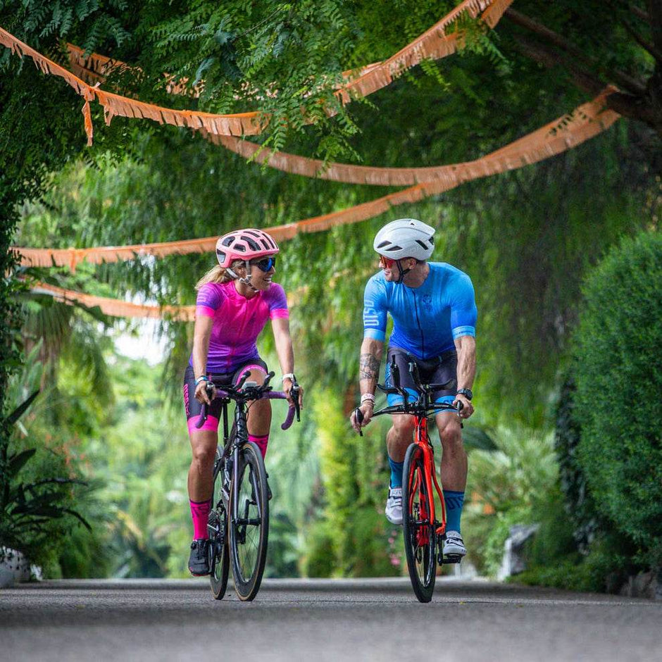 OTSO Cycling Socks High Cut Fluo Blue